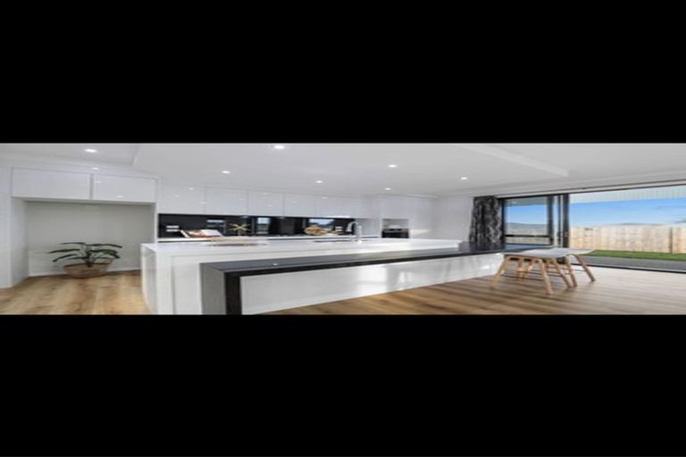 Photo of property in 9 Waireka Road, Rototuna North, Hamilton, 3210