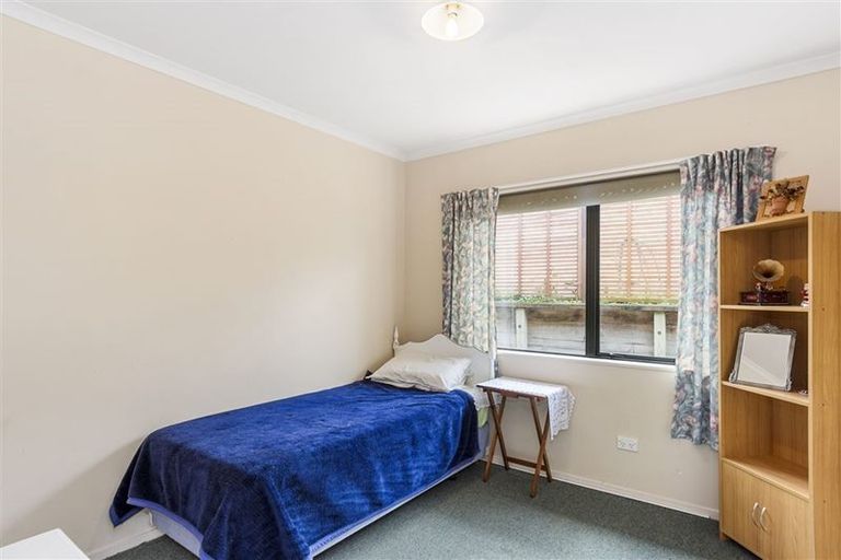 Photo of property in 84 Oteki Park Drive, Welcome Bay, Tauranga, 3112