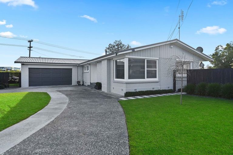 Photo of property in 37 Braid Road, St Andrews, Hamilton, 3200