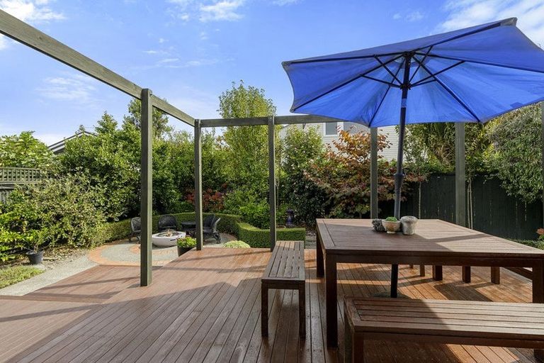 Photo of property in 2/57 Hautana Street, Woburn, Lower Hutt, 5010