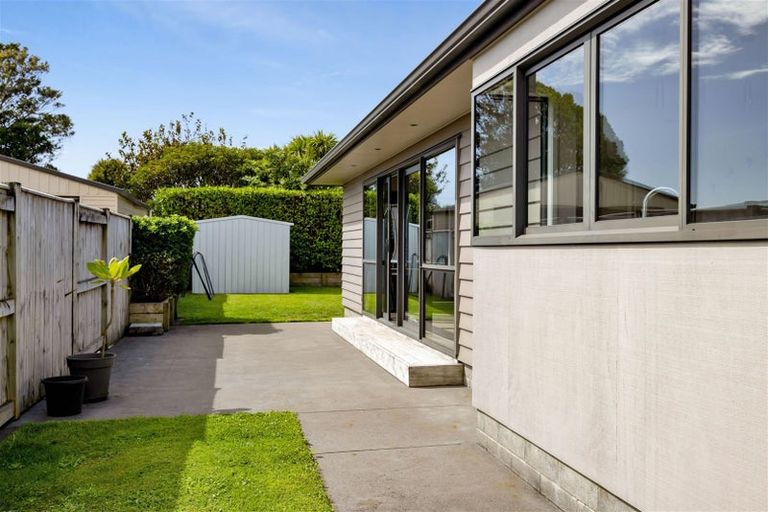 Photo of property in 4 Corokia Street, Bell Block, New Plymouth, 4312