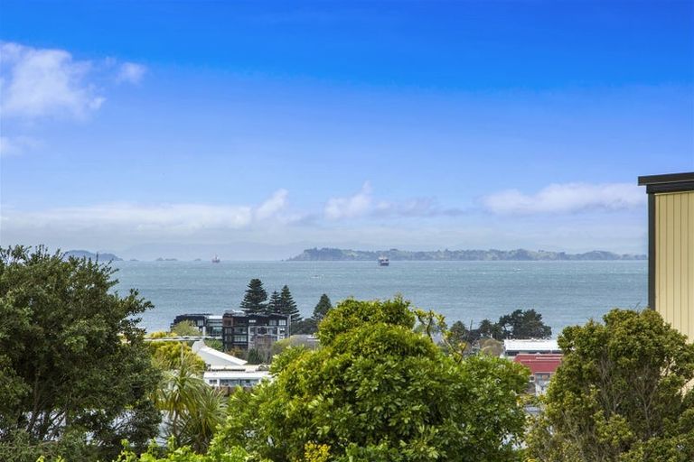 Photo of property in 75 Sartors Avenue, Browns Bay, Auckland, 0630