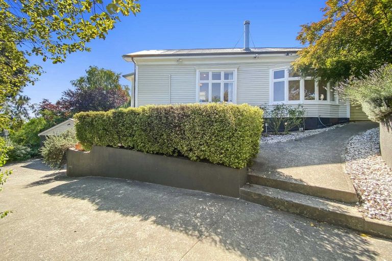 Photo of property in 31 Dyers Pass Road, Cashmere, Christchurch, 8022