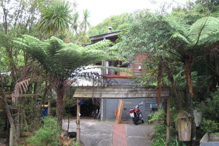 Photo of property in 23 Rosecamp Road, Beach Haven, Auckland, 0626