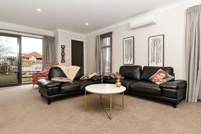 Photo of property in 4/25 Thackeray Street, Hamilton Lake, Hamilton, 3204