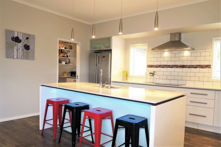 Photo of property in 6 Omega Place, Coastlands, Whakatane, 3120