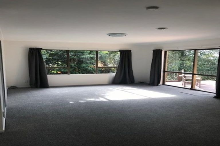 Photo of property in 50b Mirrabooka Avenue, Botany Downs, Auckland, 2010