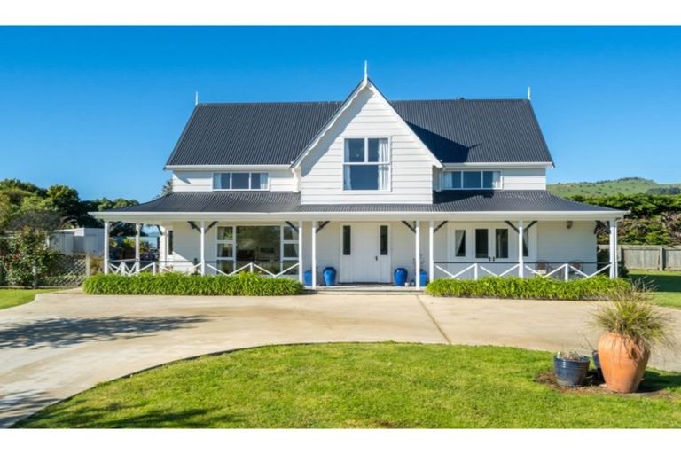 Photo of property in 2 Kamura Road, Karitane, Waikouaiti, 9471