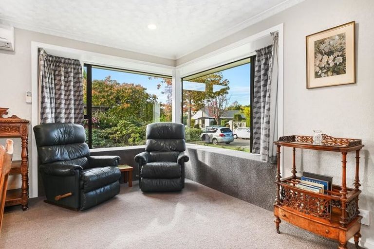 Photo of property in 30 Sayers Crescent, Ilam, Christchurch, 8041