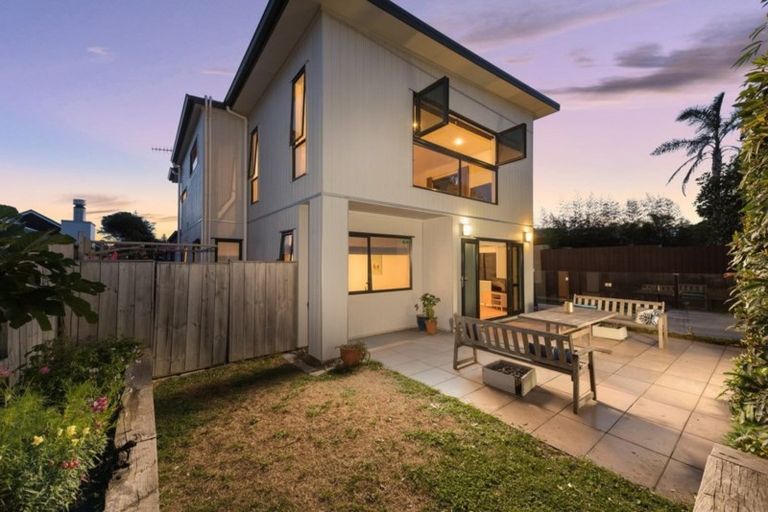 Photo of property in 69b Valley Road, Mount Maunganui, 3116