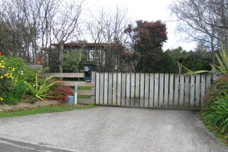 Photo of property in 5 Williams Terrace, Fitzherbert, Palmerston North, 4410