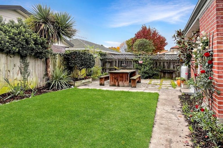Photo of property in 550a Cranford Street, Papanui, Christchurch, 8052