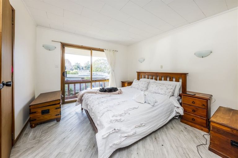 Photo of property in 1/13 Phoenix Place, Papatoetoe, Auckland, 2025