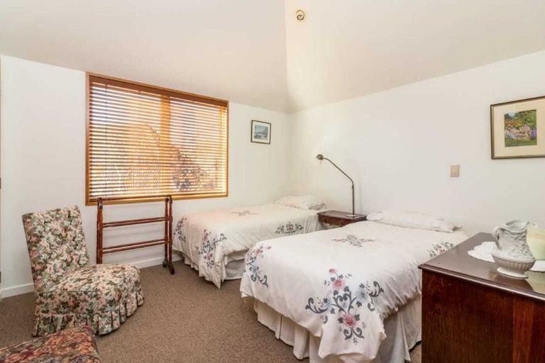 Photo of property in 49 Weka Street, Fendalton, Christchurch, 8041