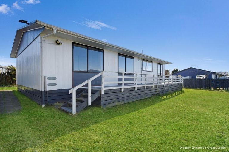 Photo of property in 101a Pohutukawa Drive, Owhata, Rotorua, 3010