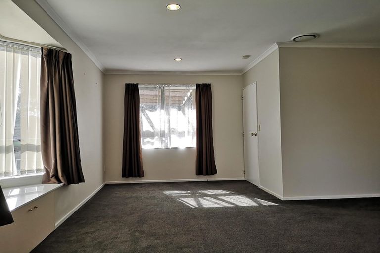 Photo of property in 25 Newfield Drive, Fairview Downs, Hamilton, 3214
