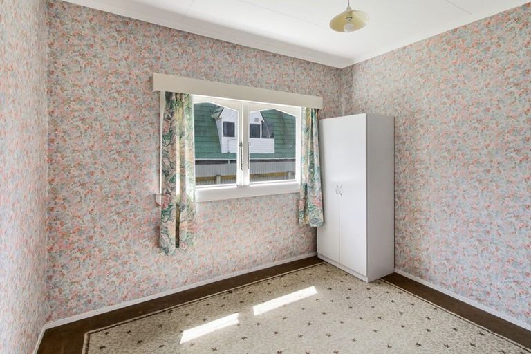 Photo of property in 8 Shortt Street, Foxton Beach, Foxton, 4815