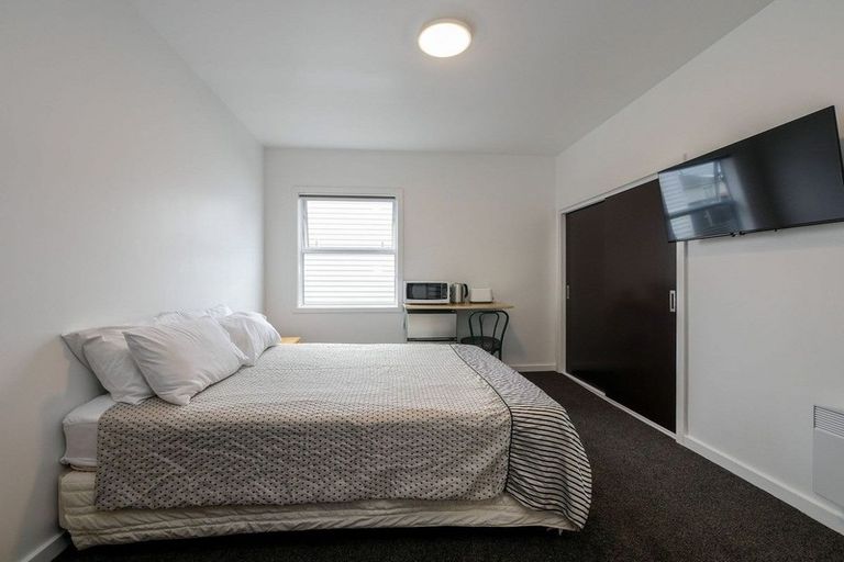 Photo of property in 274 Oxford Street, South Dunedin, Dunedin, 9012