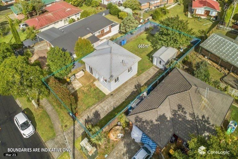 Photo of property in 18 Kayes Road, Pukekohe, 2120