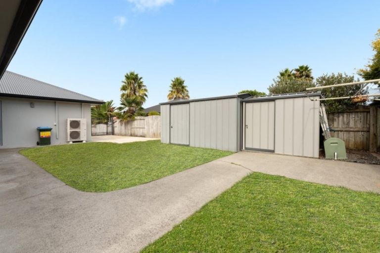 Photo of property in 2 Lamia Grove, Papamoa Beach, Papamoa, 3118