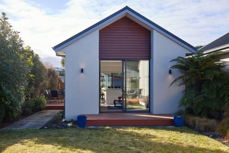 Photo of property in 5 Mcrae Gardens, Kaikoura Flat, Kaikoura, 7371