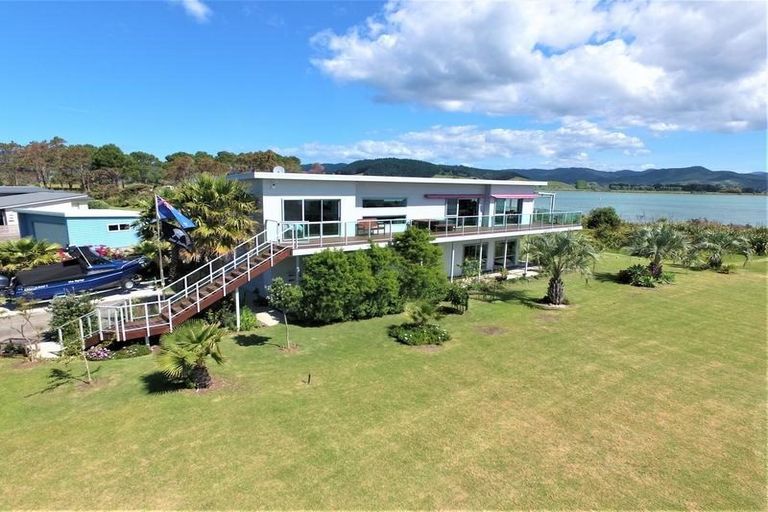 Photo of property in 116 Ti Kouka Crescent, Matarangi, Whitianga, 3592