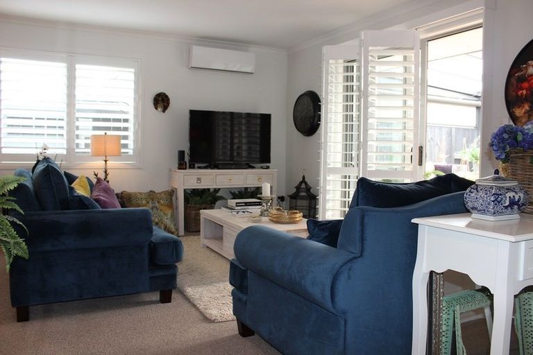 Photo of property in 12 Lance Way, Papamoa, 3118