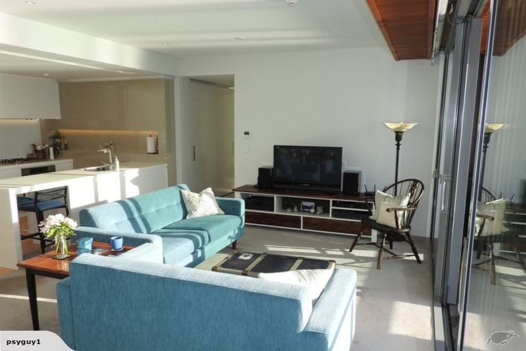 Photo of property in Clyde Quay Wharf, 1a/3 Clyde Quay Wharf, Te Aro, Wellington, 6011