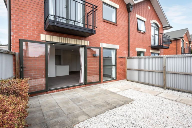 Photo of property in 154 Edgeware Road, Edgeware, Christchurch, 8013