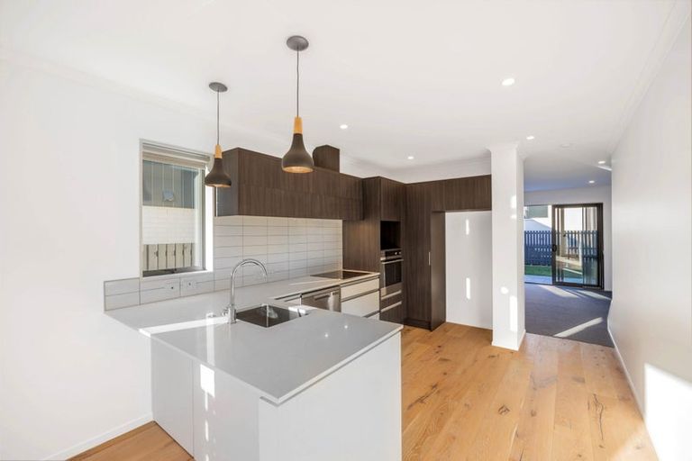 Photo of property in 14 Waenganui Road, Hobsonville, Auckland, 0616