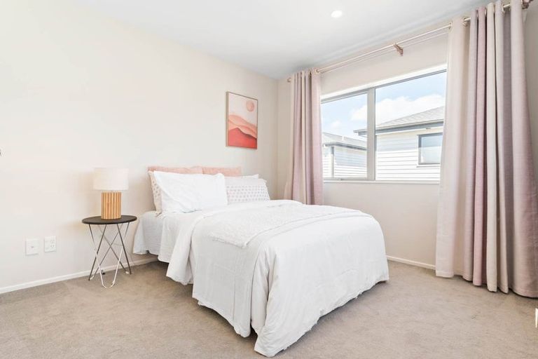 Photo of property in 11 Camp X Place, Whenuapai, Auckland, 0618
