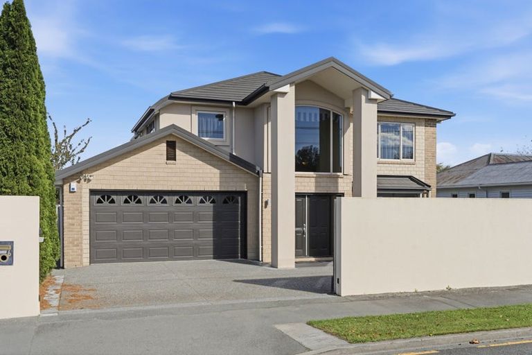 Photo of property in 6 Kahu Road, Riccarton, Christchurch, 8041