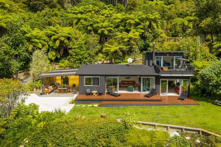 Photo of property in 480 Moetapu Bay Road, Moetapu Bay, Picton, 7282