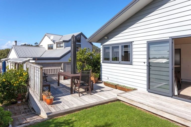 Photo of property in 21 Emmerdale Drive, Hahei, Whitianga, 3591