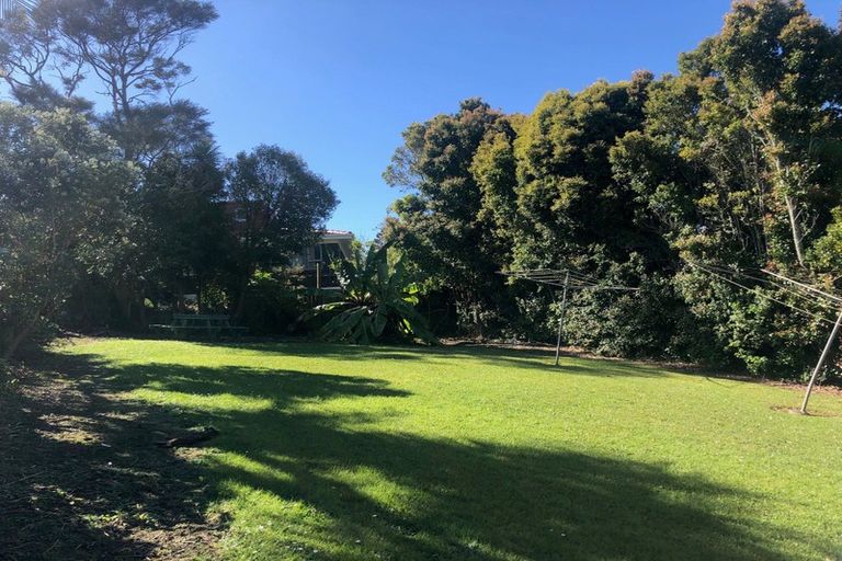 Photo of property in 2/20 Sheridan Drive, New Lynn, Auckland, 0600