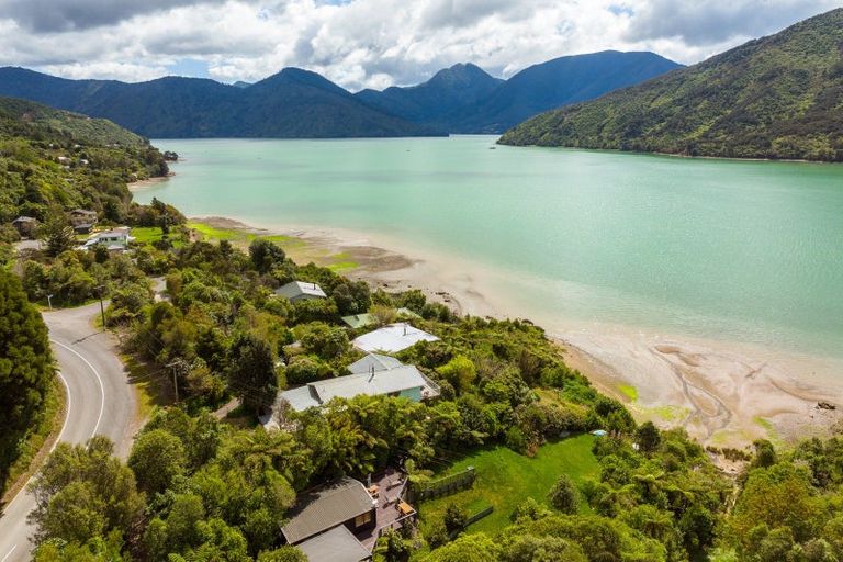 Photo of property in 685 Queen Charlotte Drive, Havelock, Picton, 7281