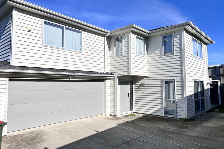 Photo of property in 19a Minaret Drive, Bucklands Beach, Auckland, 2014