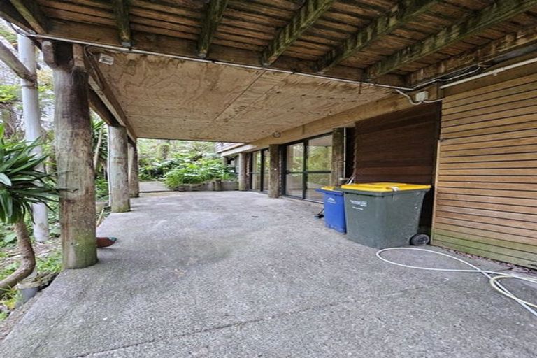 Photo of property in 50 Sunnyhaven Avenue, Beach Haven, Auckland, 0626