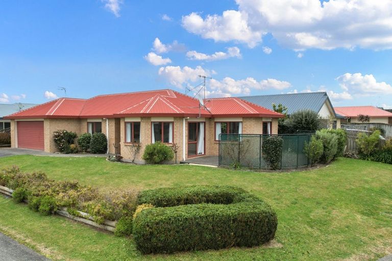 Photo of property in 42 Northmeadow Drive, Rototuna, Hamilton, 3210