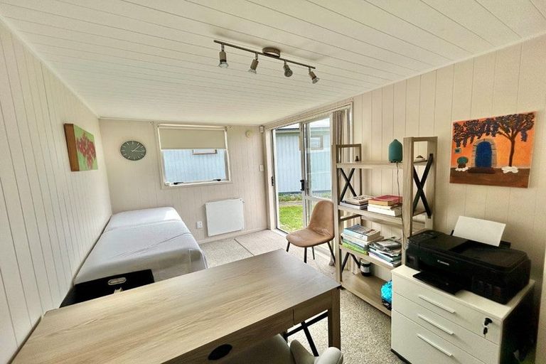 Photo of property in 8 Clement Place, Greenmeadows, Napier, 4112