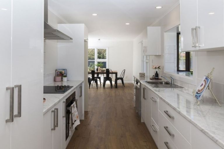 Photo of property in 45 Emlyn Place, Avondale, Christchurch, 8061