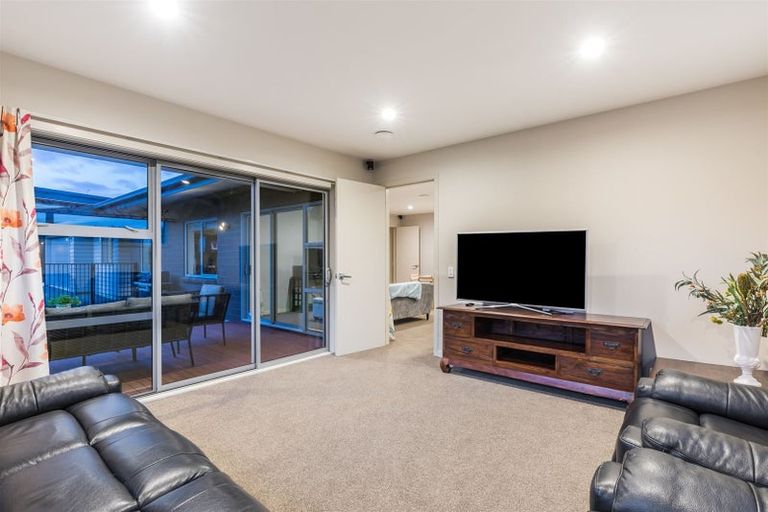 Photo of property in 29 Kaimai Place, Aotea, Porirua, 5024