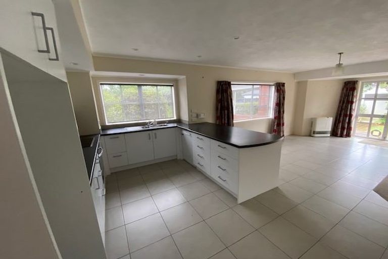 Photo of property in 12 Motuora Road, Manly, Whangaparaoa, 0930