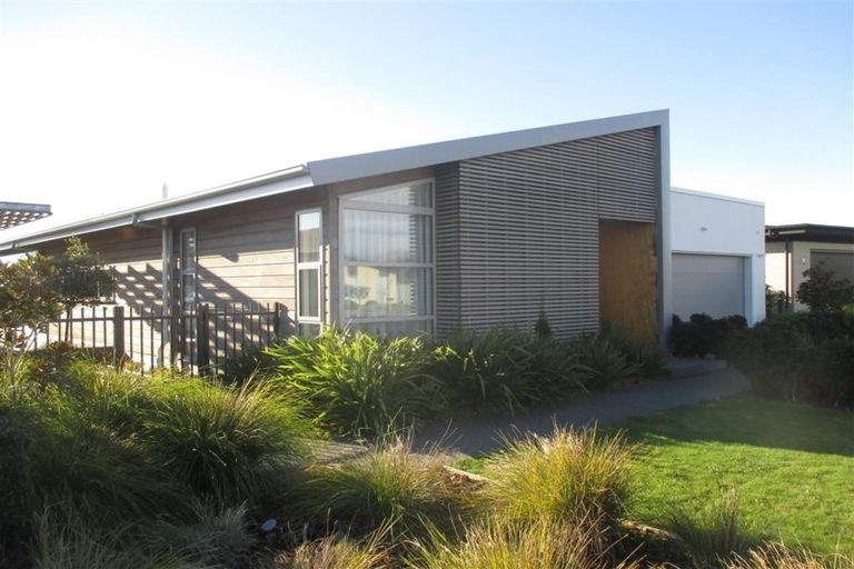 Photo of property in 37 Hamill Road, Halswell, Christchurch, 8025