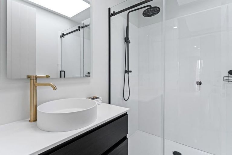 Photo of property in 1 Larches Lane, Kinloch, 3377