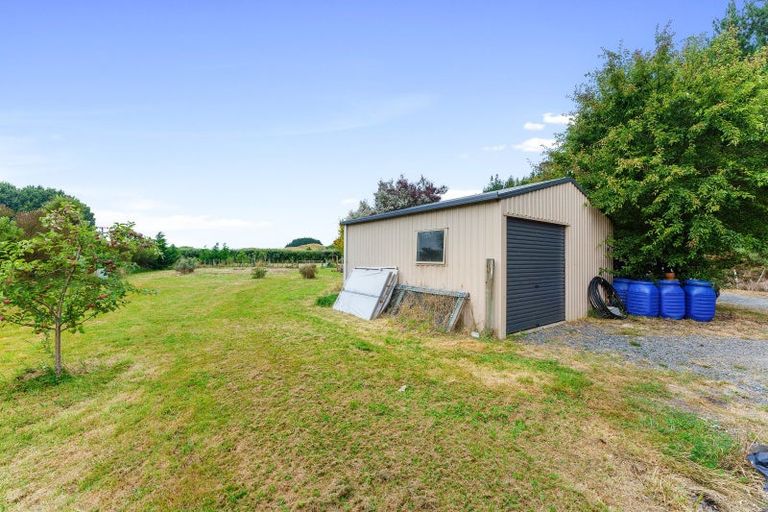 Photo of property in 577 Waikawa Beach Road, Waikawa Beach, Levin, 5573