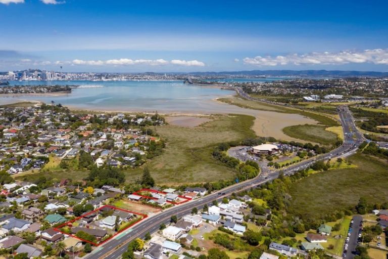 Photo of property in 38 Esmonde Road, Takapuna, Auckland, 0622