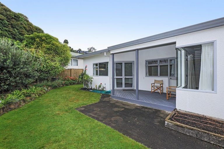 Photo of property in 135 Milton Road, Bluff Hill, Napier, 4110