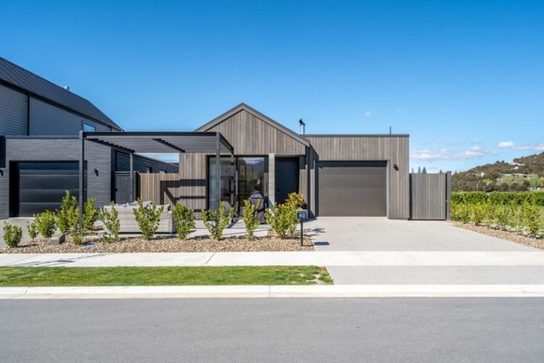 Photo of property in 40 Glen Dene Crescent, Wanaka, 9305