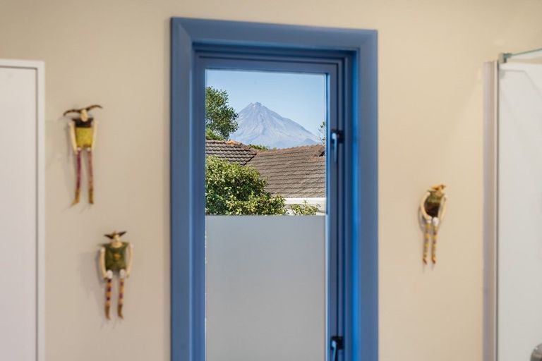 Photo of property in 29 Fulford Street, New Plymouth, 4310